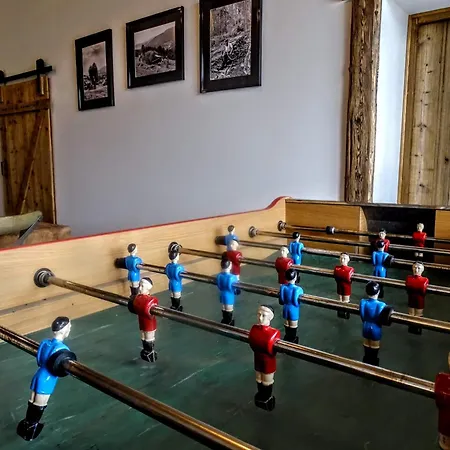 Joli 12 Personnes 200m2 Sauna Baby-foot