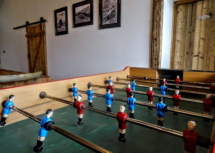 Joli 12 Personnes 200m2 Sauna Baby-foot